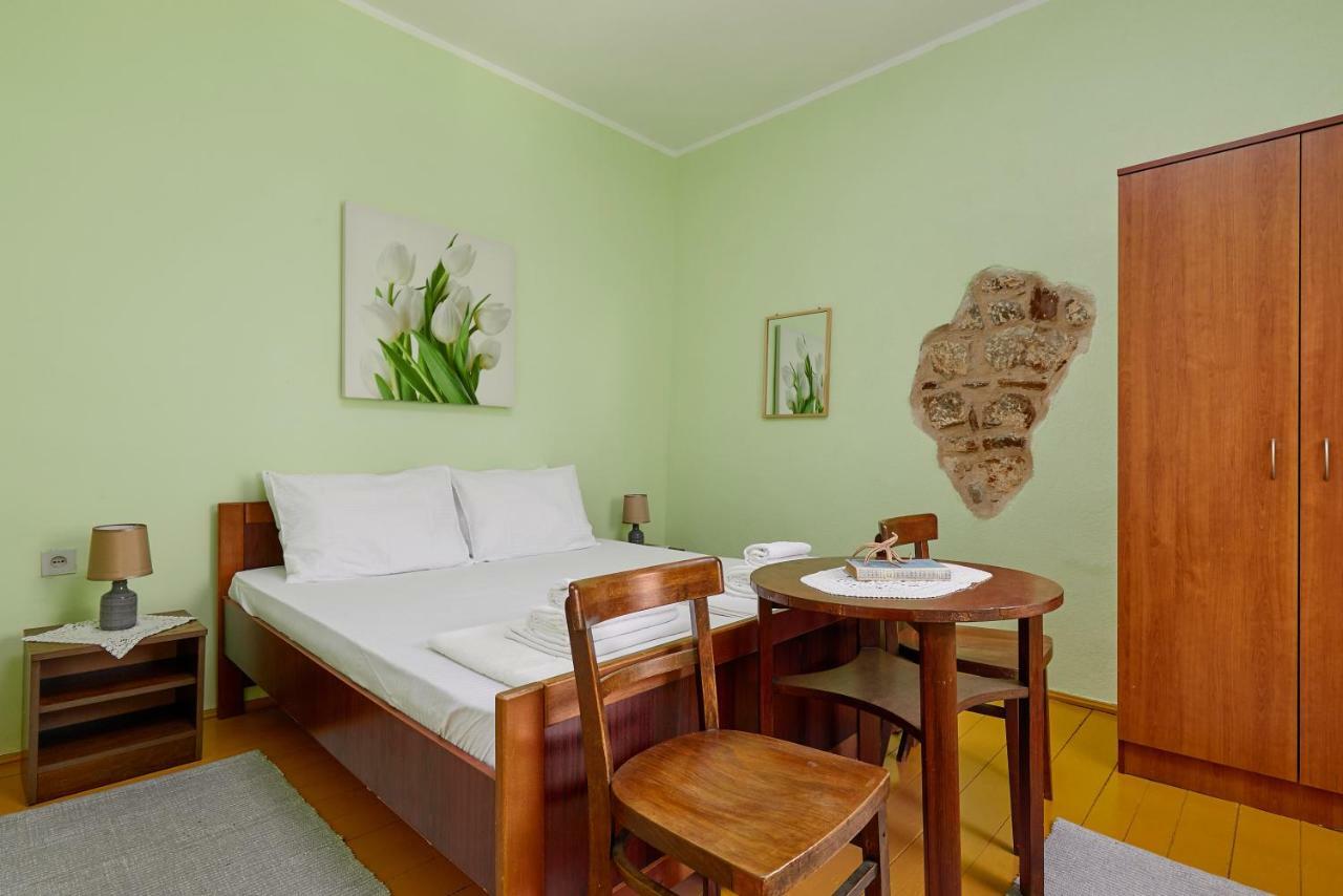 Mediterranean Holiday House & Apartments Kotor Dış mekan fotoğraf