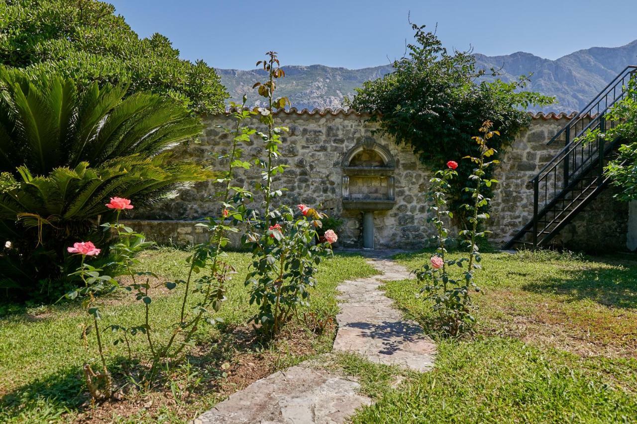 Mediterranean Holiday House & Apartments Kotor Dış mekan fotoğraf