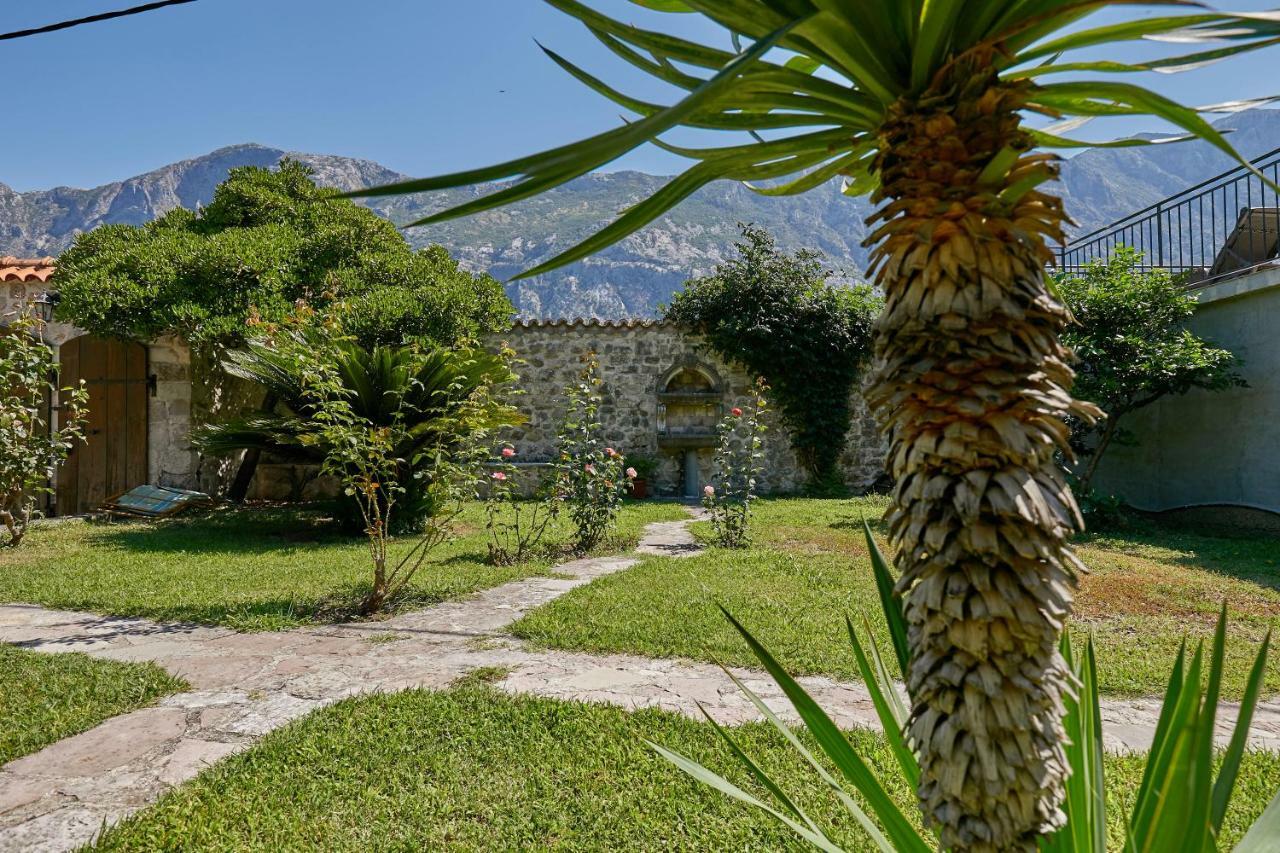 Mediterranean Holiday House & Apartments Kotor Dış mekan fotoğraf