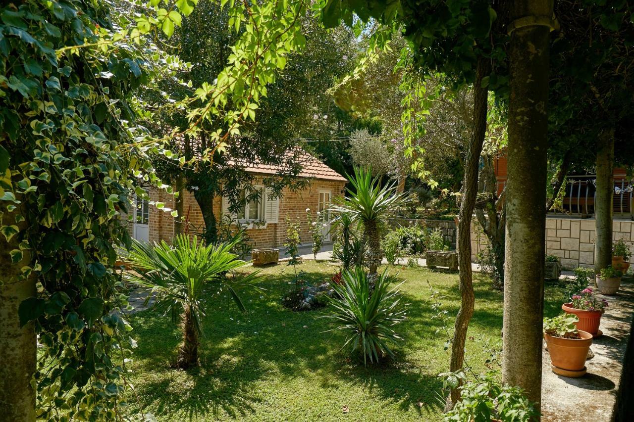 Mediterranean Holiday House & Apartments Kotor Dış mekan fotoğraf